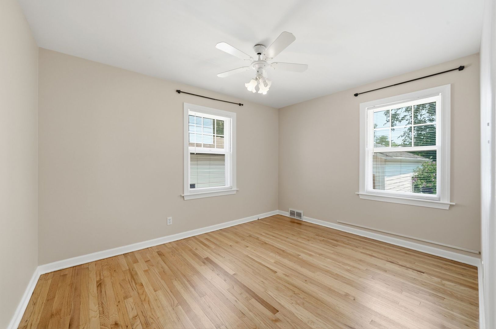 1009 Leith Avenue Property Photo 8