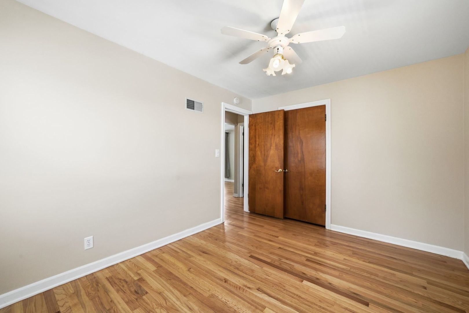 1009 Leith Avenue Property Photo 9