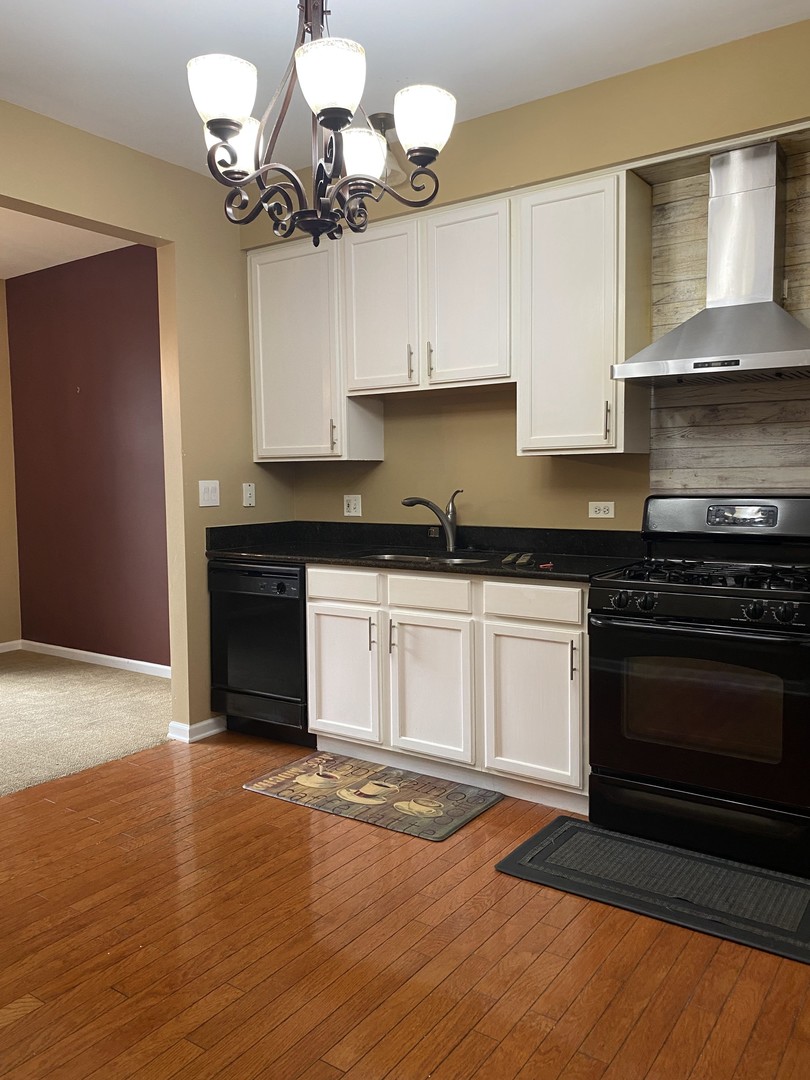 2824 White Thorn Circle Property Photo 10