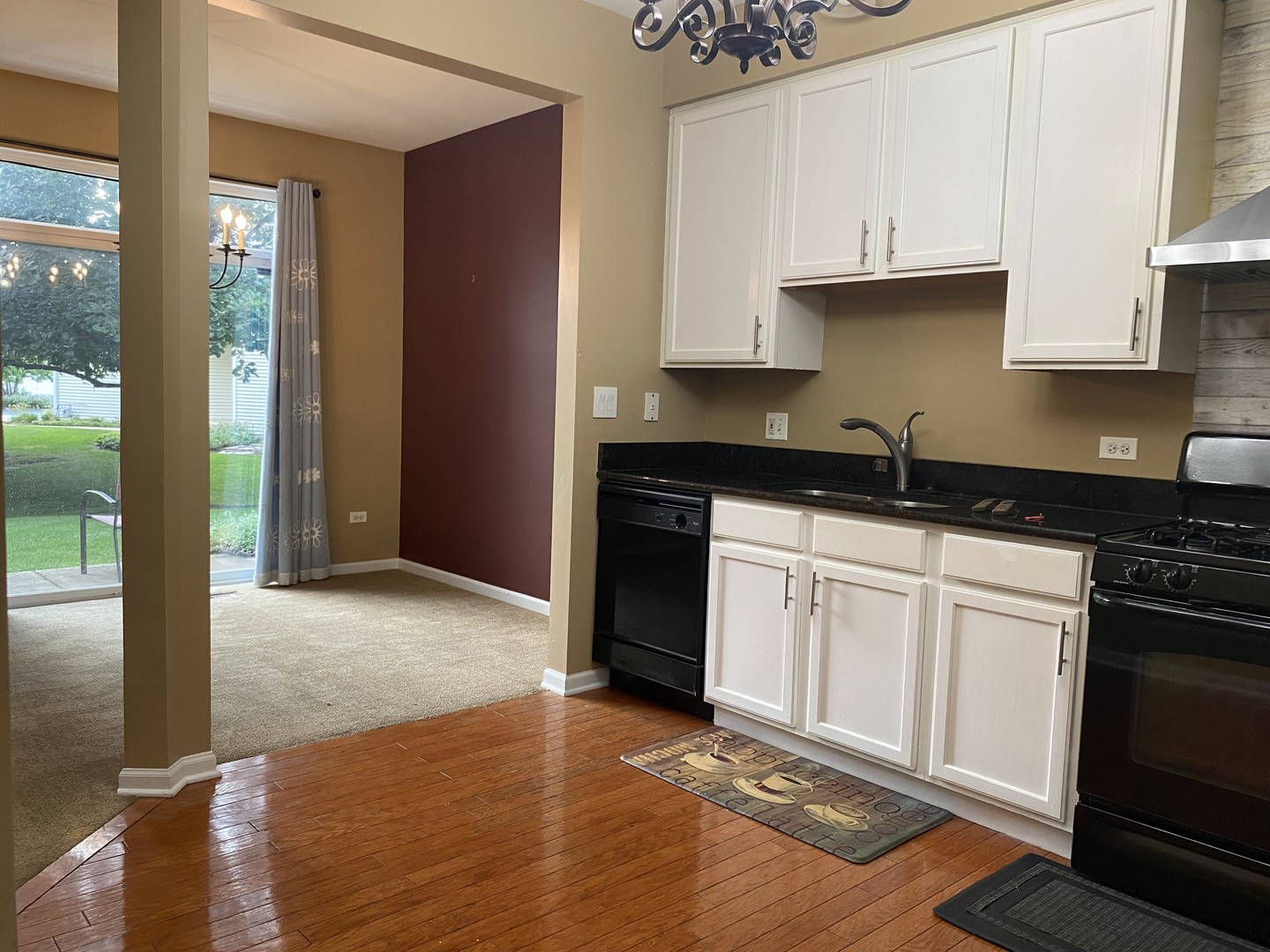 2824 White Thorn Circle Property Photo 11