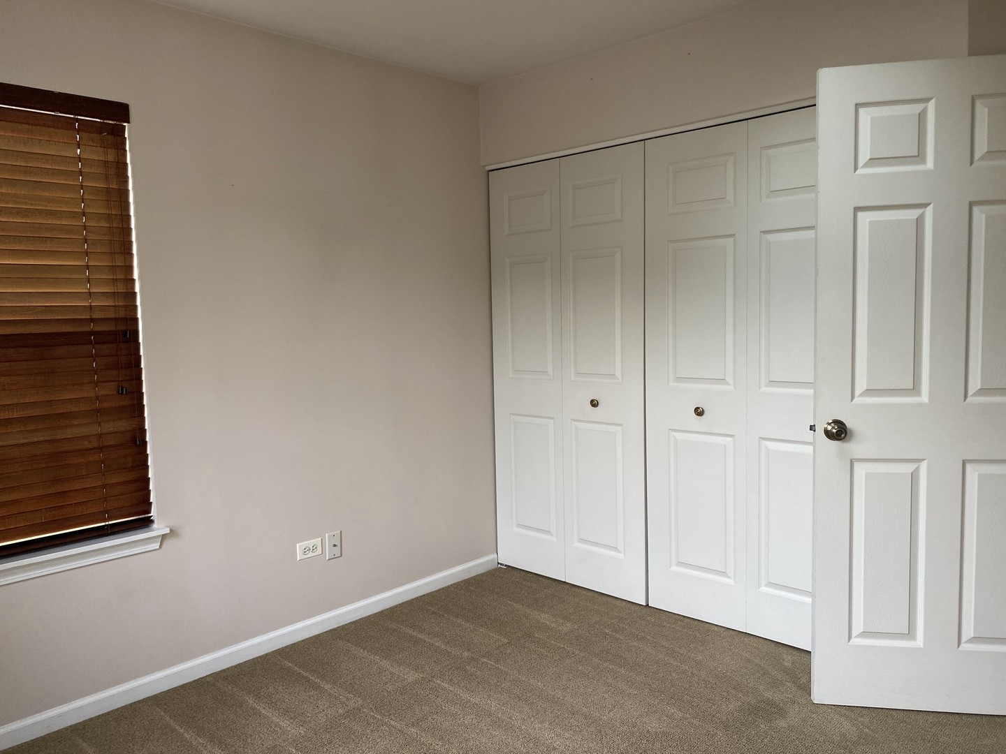 2824 White Thorn Circle Property Photo 24