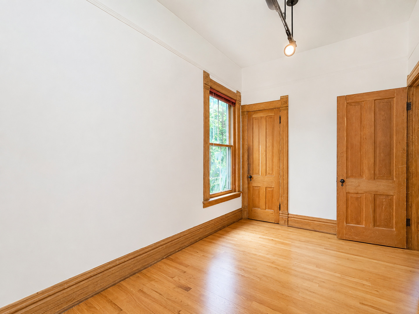 1013 Simpson Street Property Photo 8
