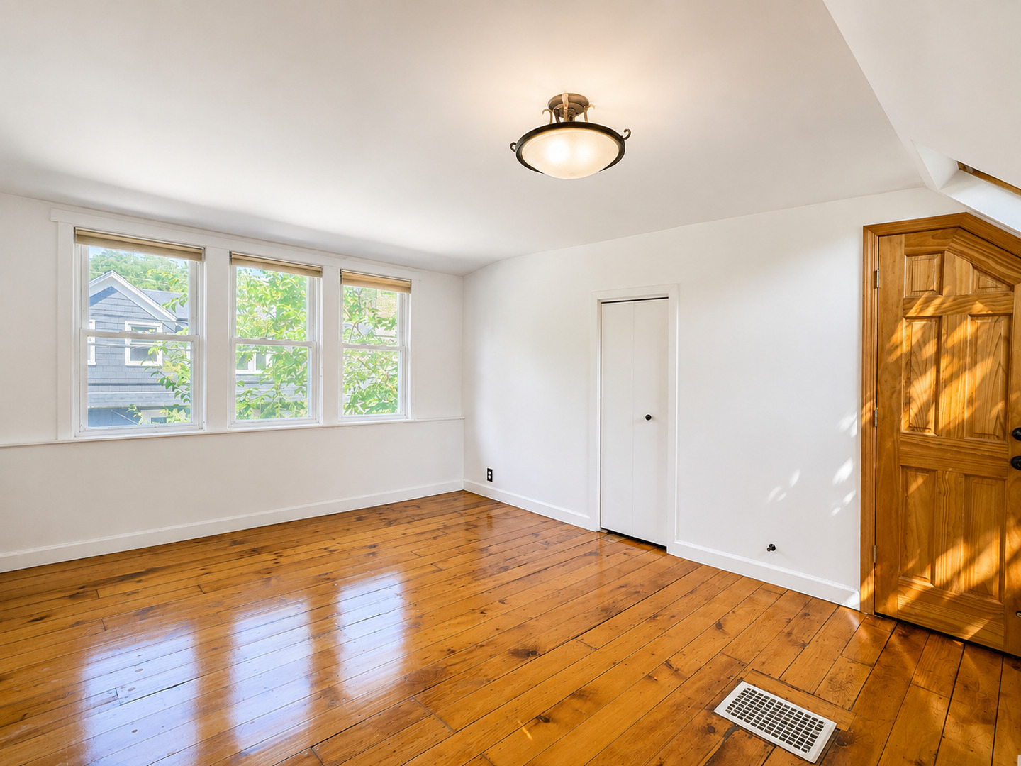 1013 Simpson Street Property Photo 20