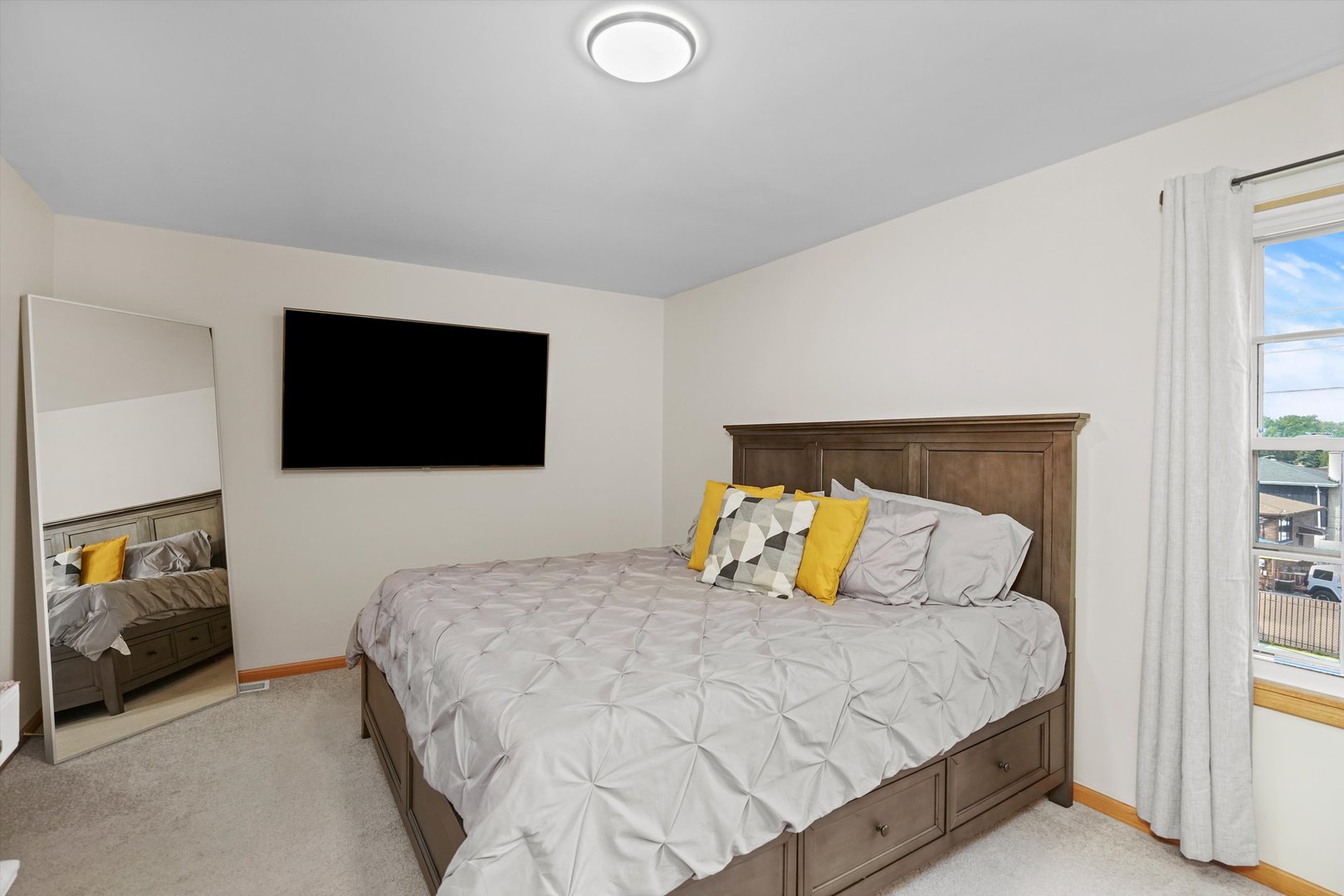 12723238 Property Photo 13