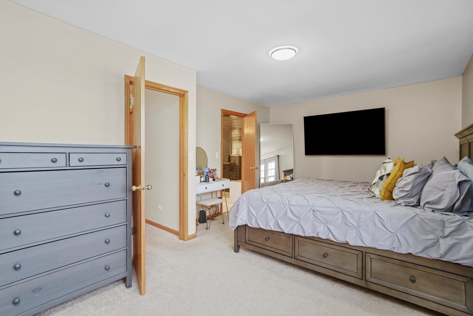 12723238 Property Photo 16