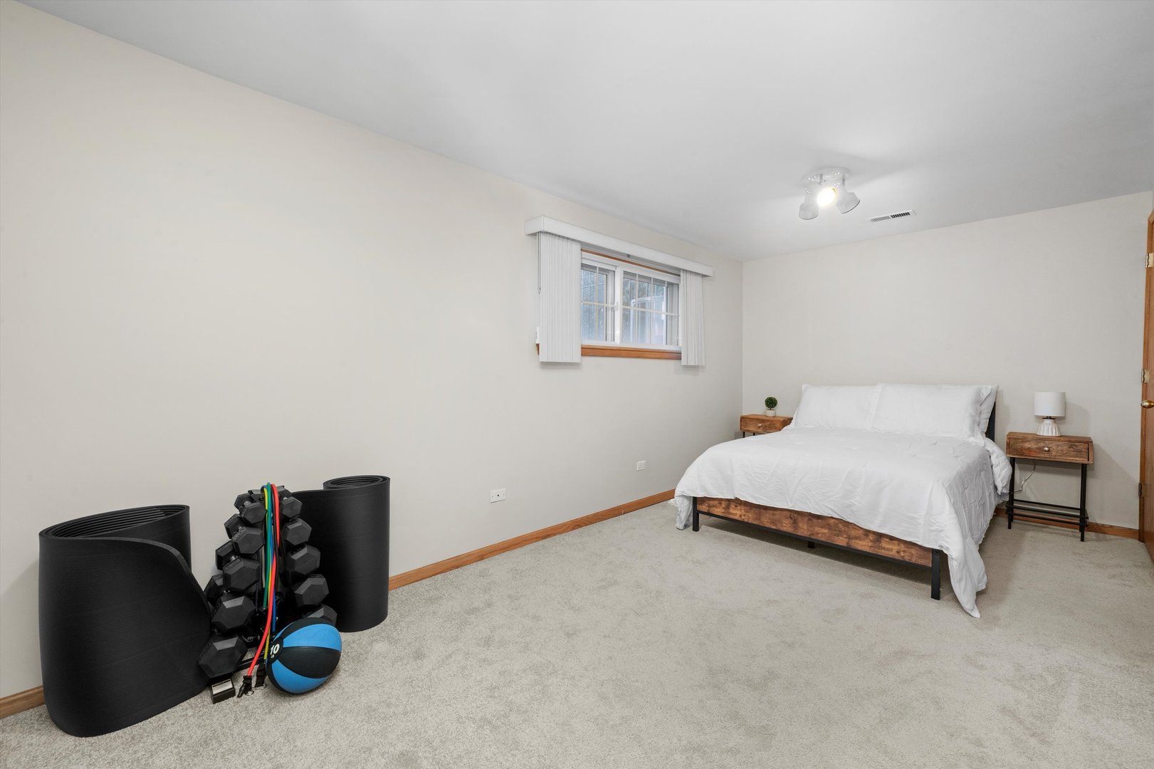 12723238 Property Photo 21