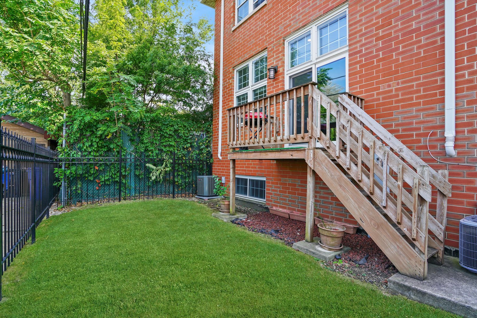 12723238 Property Photo 26