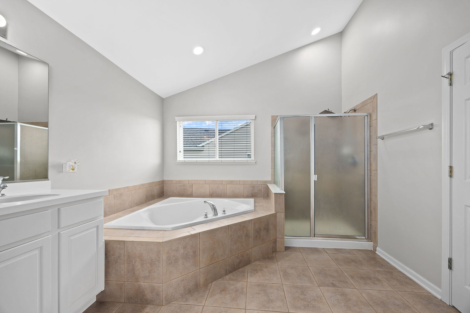329 Chick Evans Street Property Photo 20