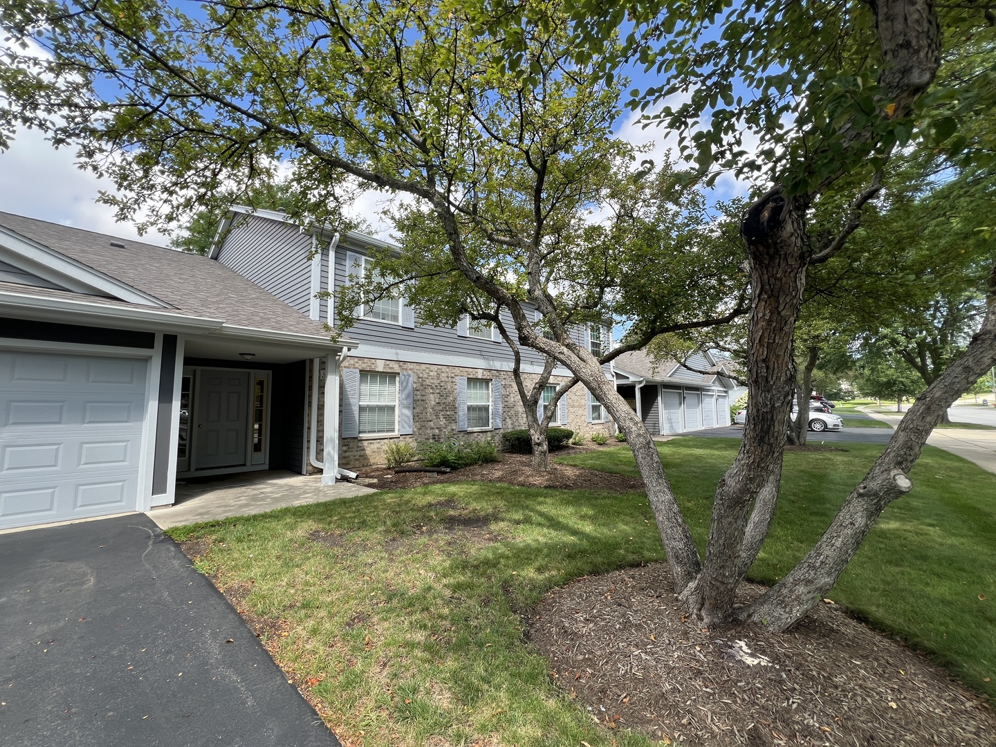 358 Woodview Circle B Property Photo 1