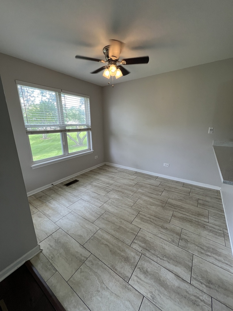 358 Woodview Circle B Property Photo 5