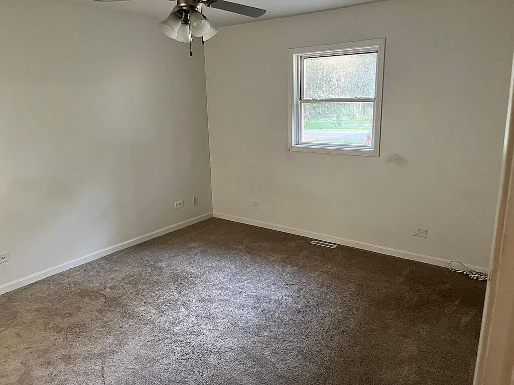 4812 W Howard Street Property Photo 6