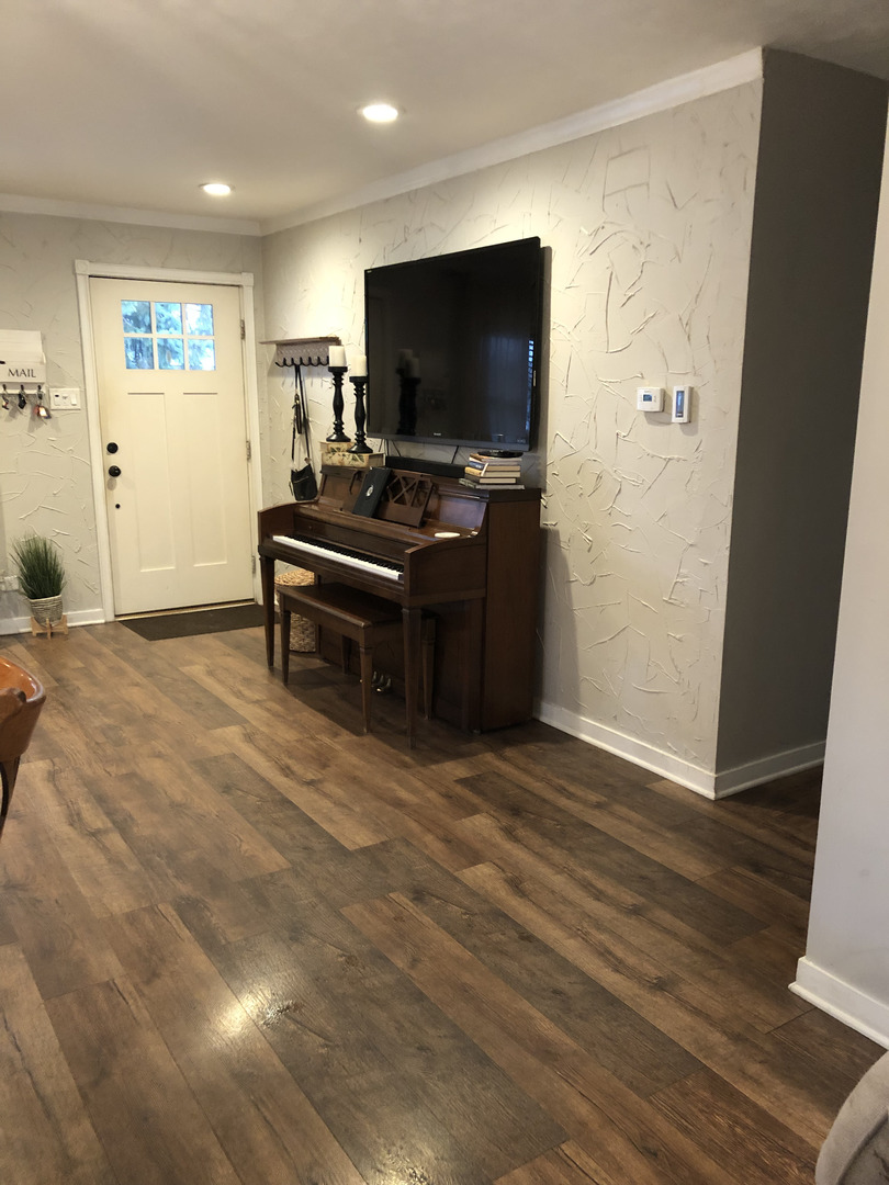 17122 Roy Street Property Photo 3
