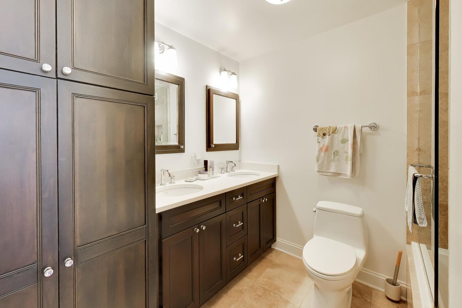 360 E Randolph Street 2502 Property Photo 10