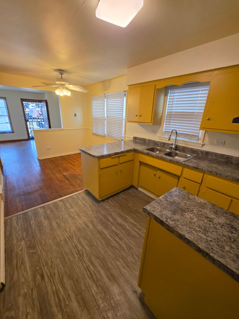 116 W 83rd Street Property Photo 4