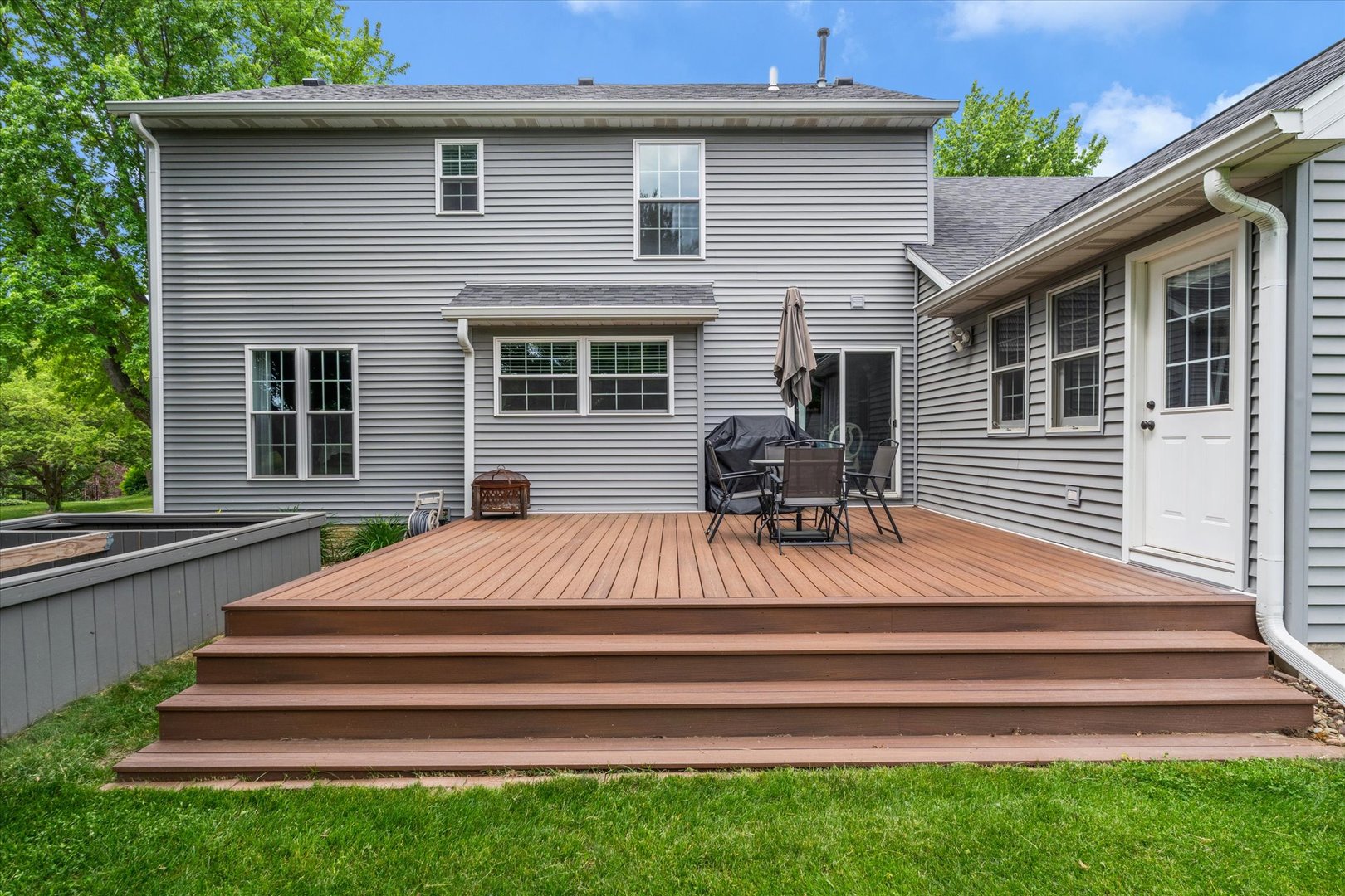 2520 Buckingham Avenue Property Photo 10