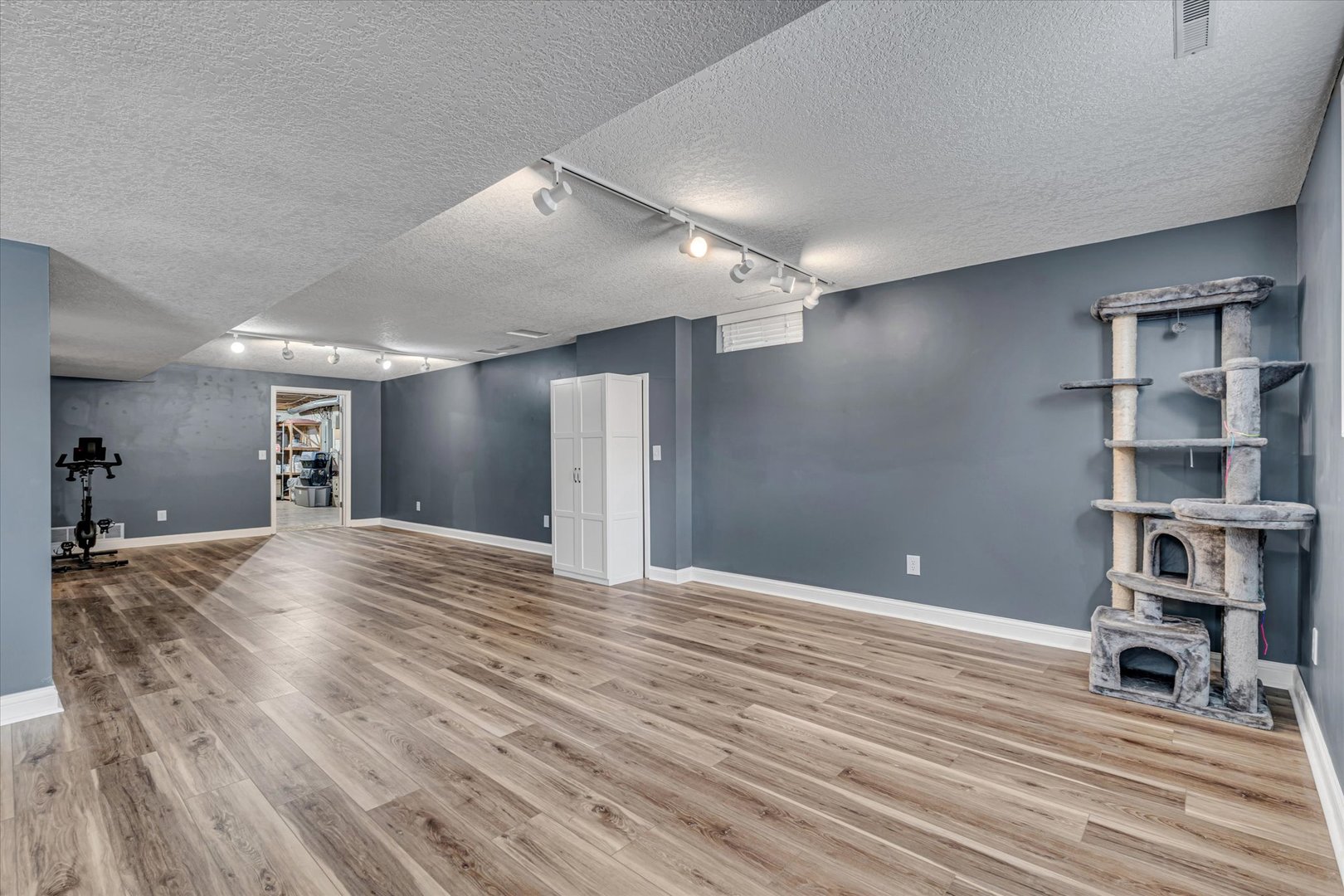 2520 Buckingham Avenue Property Photo 67