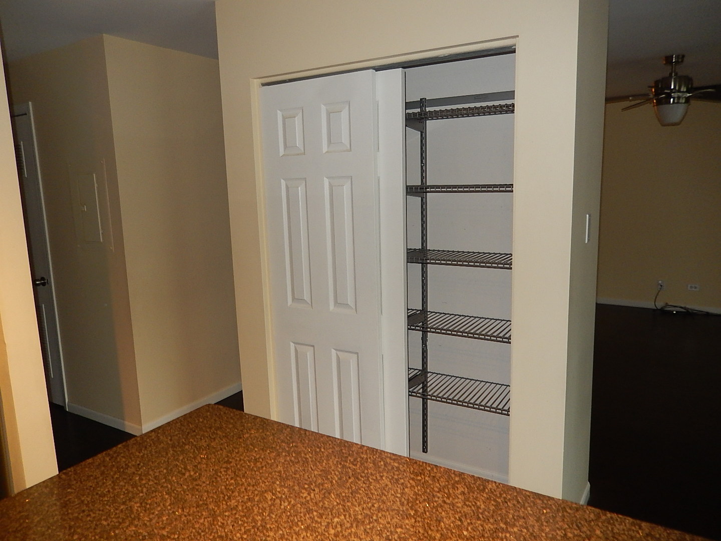 375 Woodridge Circle F Property Photo 16