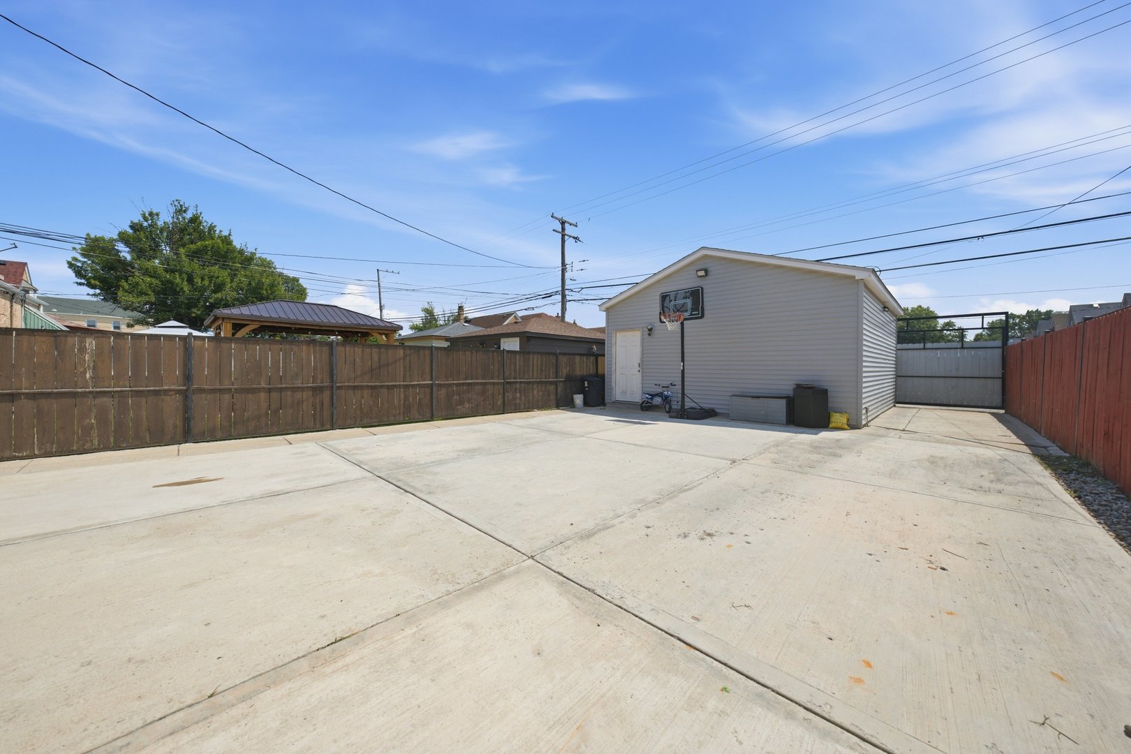 3049 W 71st Street Property Photo 37