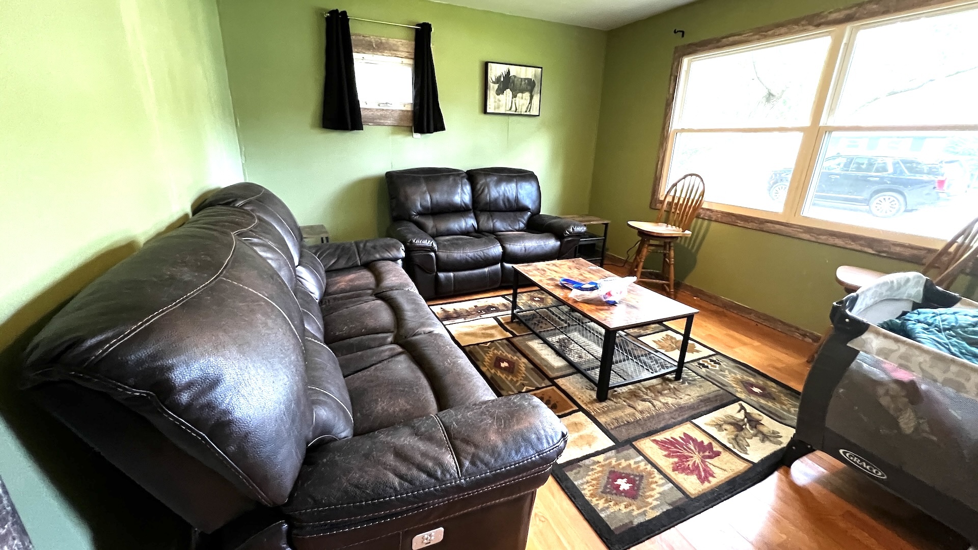 1403 Glendale Drive Property Photo 2