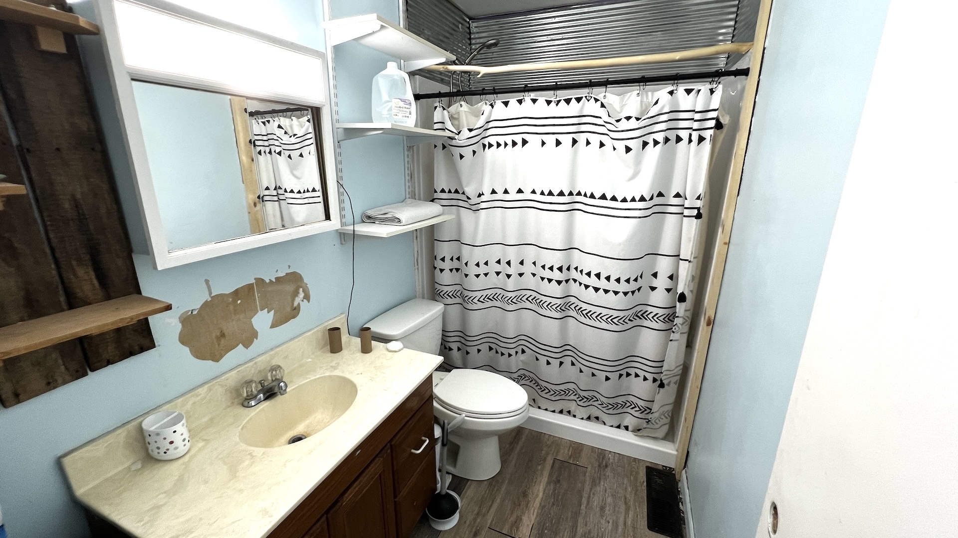 1403 Glendale Drive Property Photo 6