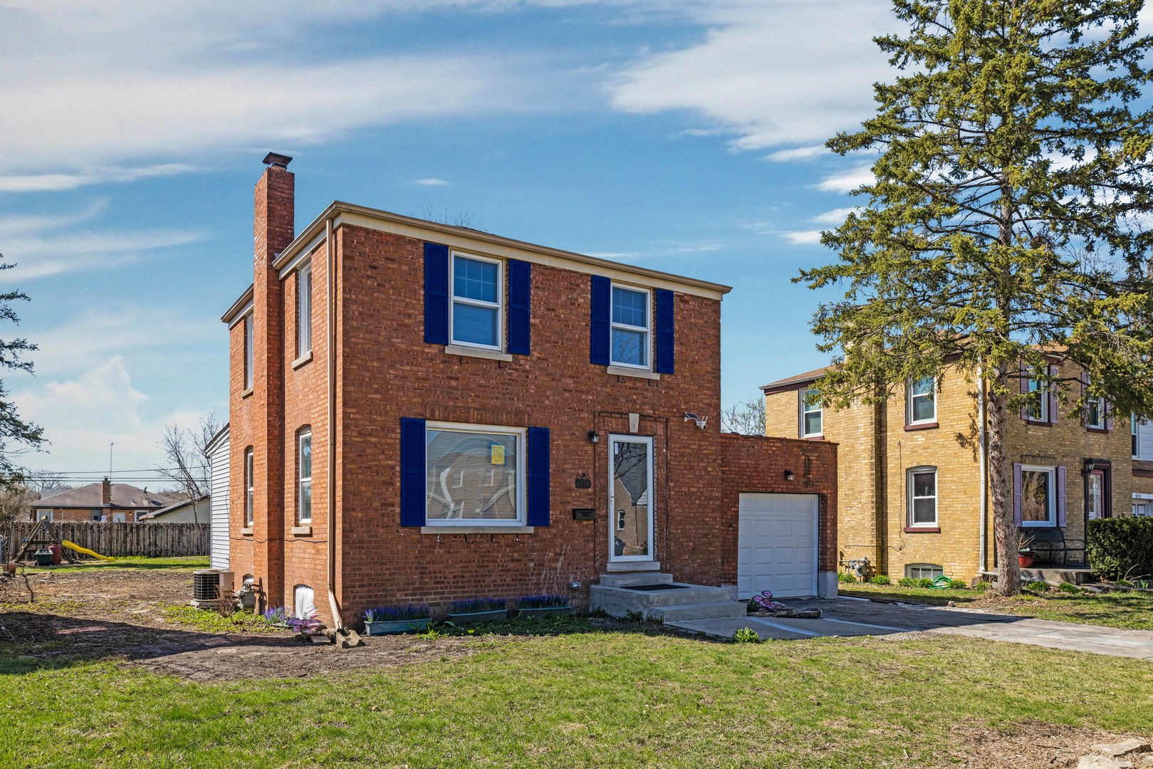 1516 Speechley Boulevard Property Photo 2