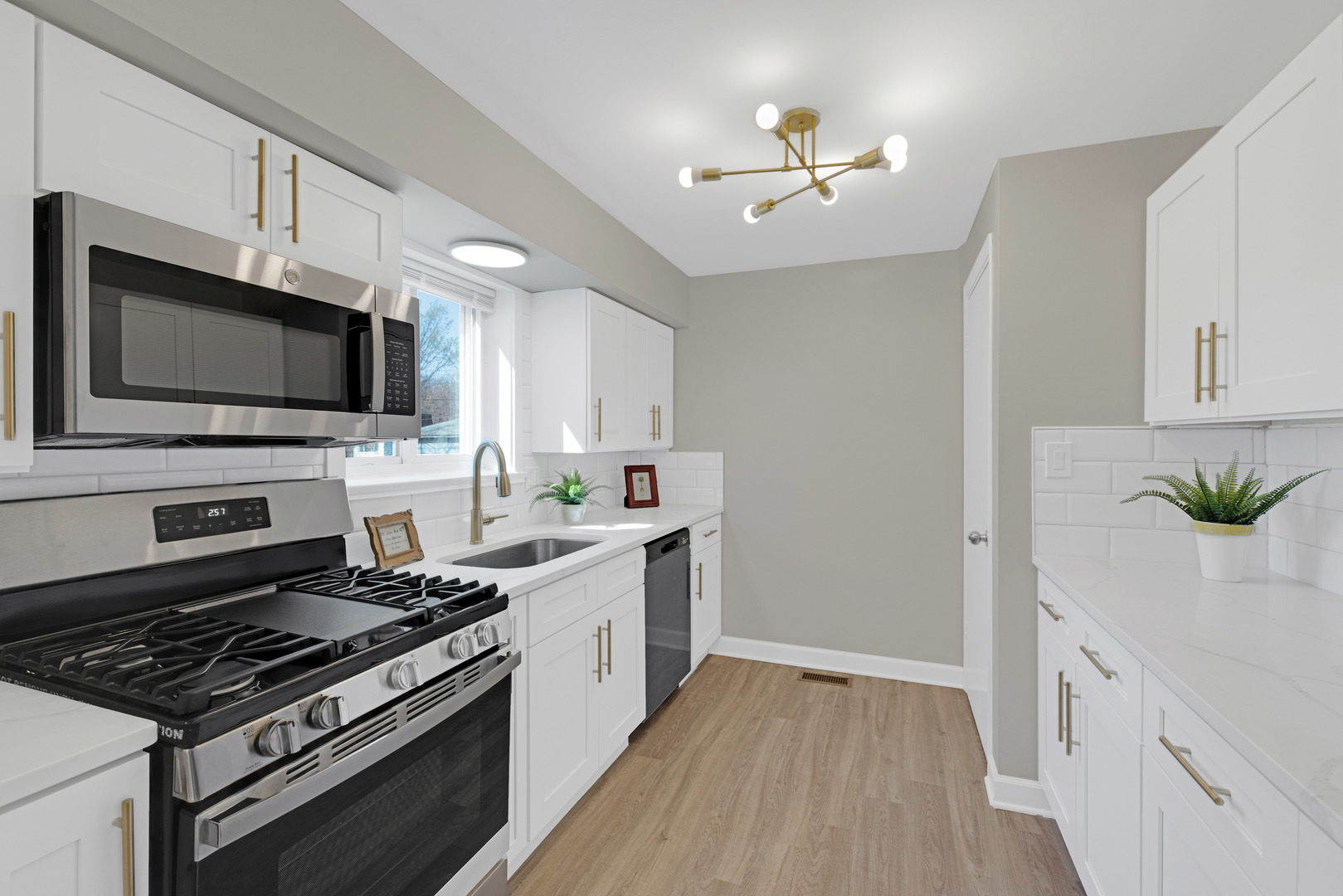 1516 Speechley Boulevard Property Photo 16