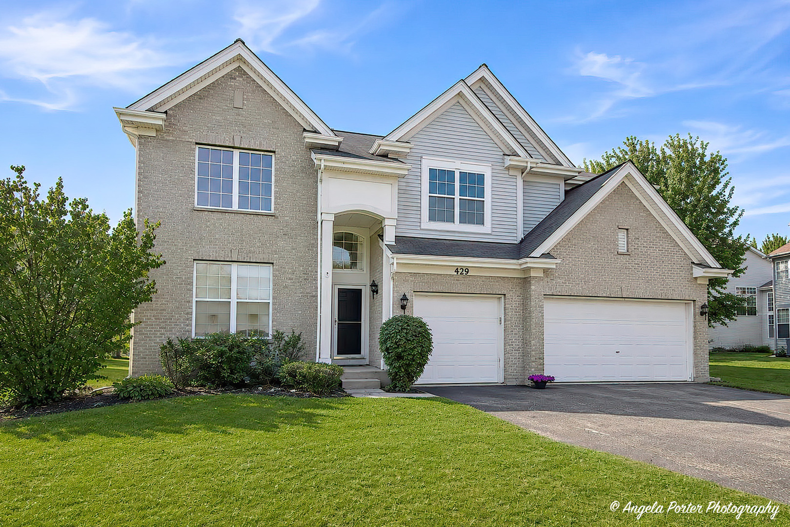 429 W Newbridge Lane