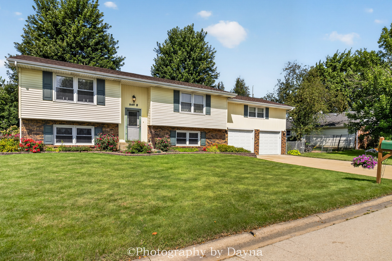 249 S Tomagene Drive Property Photo 2