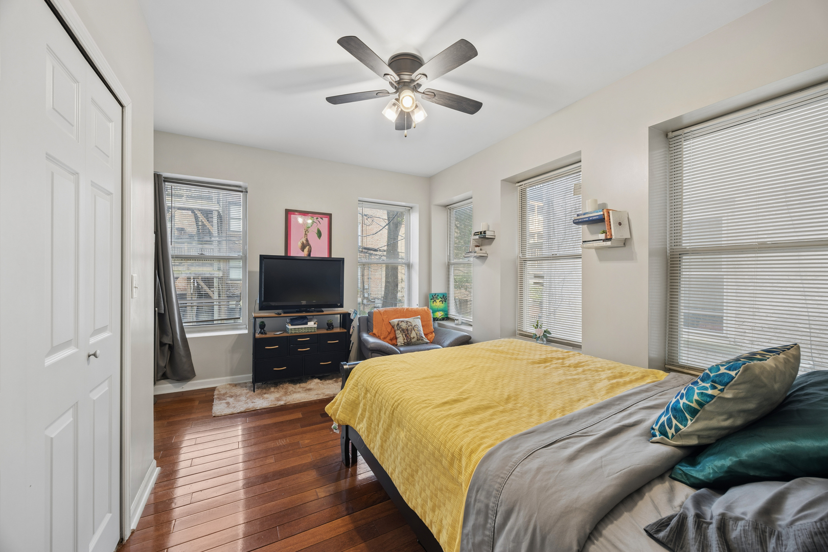 4731 S Ingleside Avenue D1 Property Photo 6