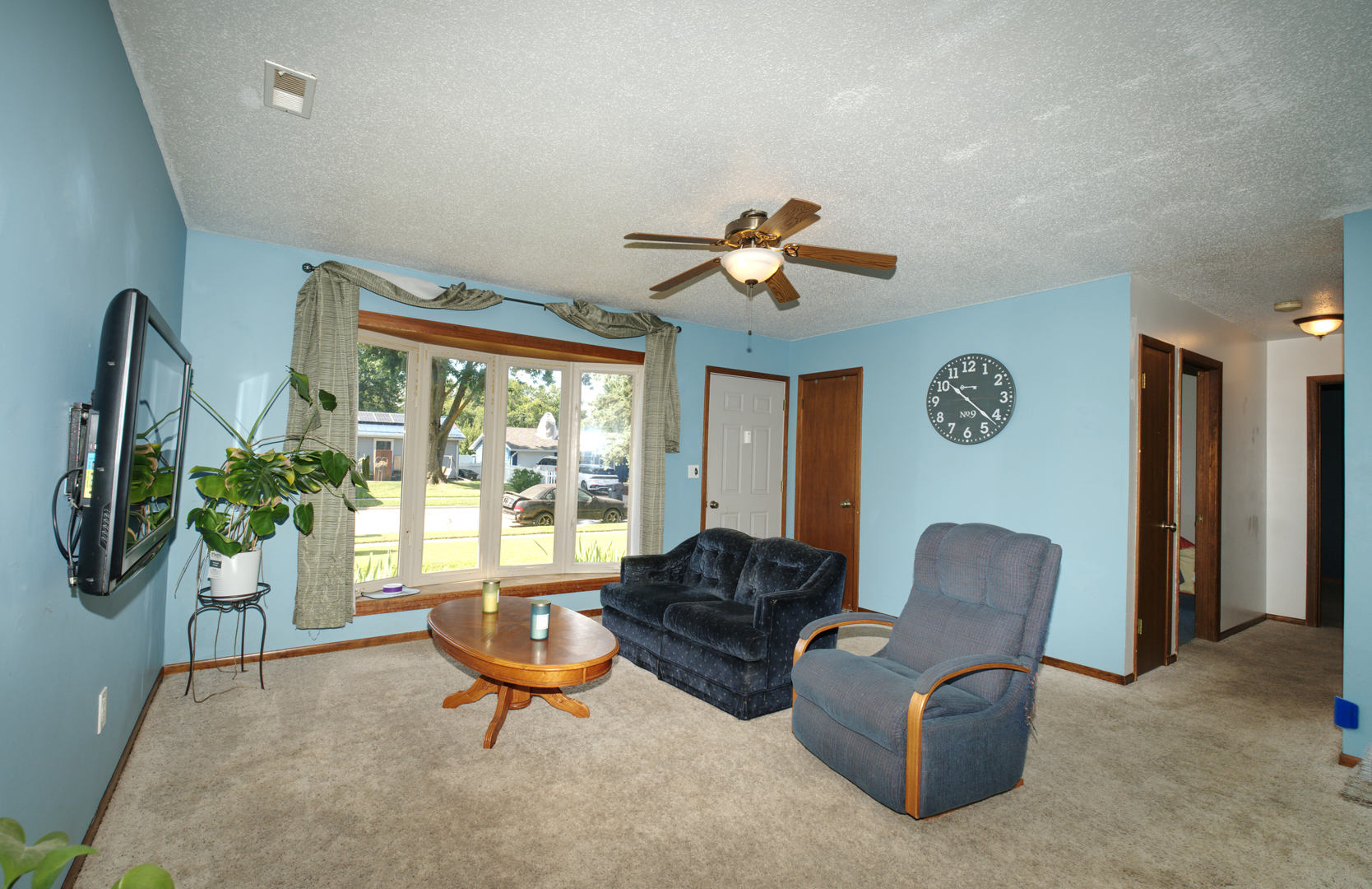 2210 Lafayette Terrace Property Photo 6