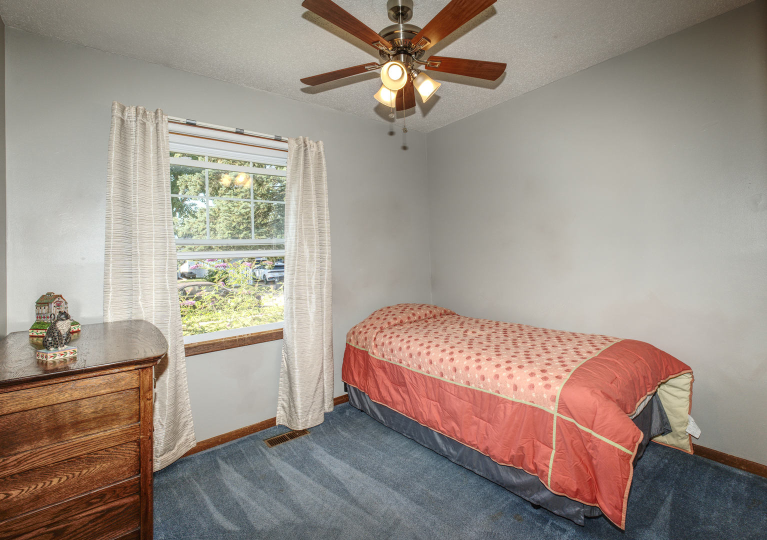 2210 Lafayette Terrace Property Photo 11