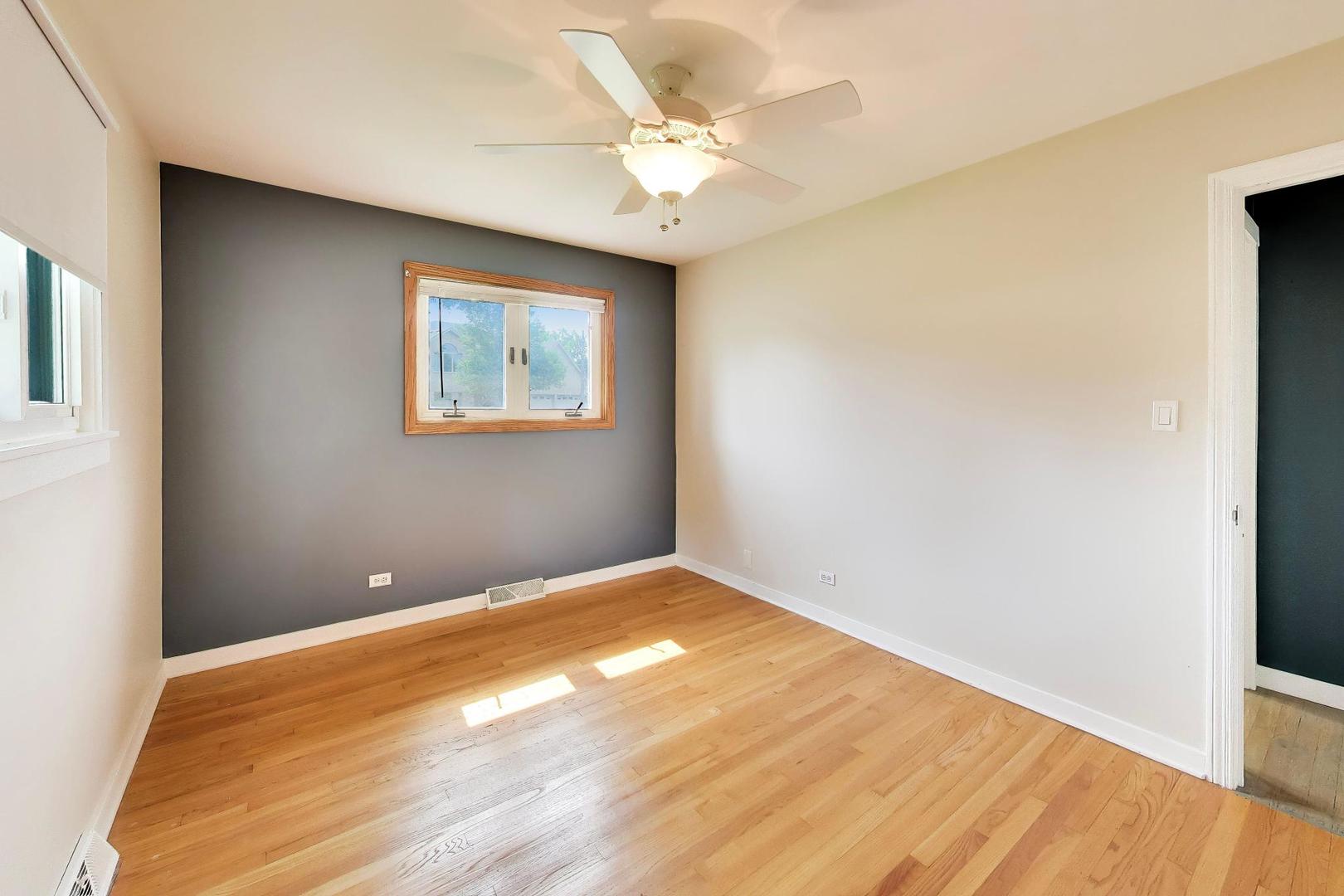 466 N Ridgeland Avenue Property Photo 15