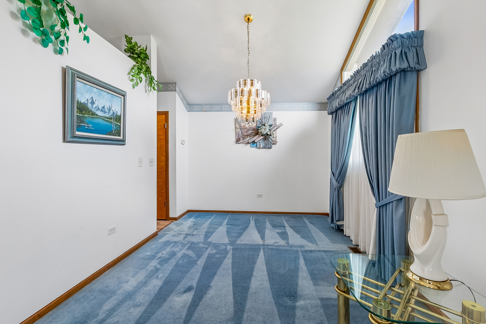 4404 Bretz Drive Property Photo 3