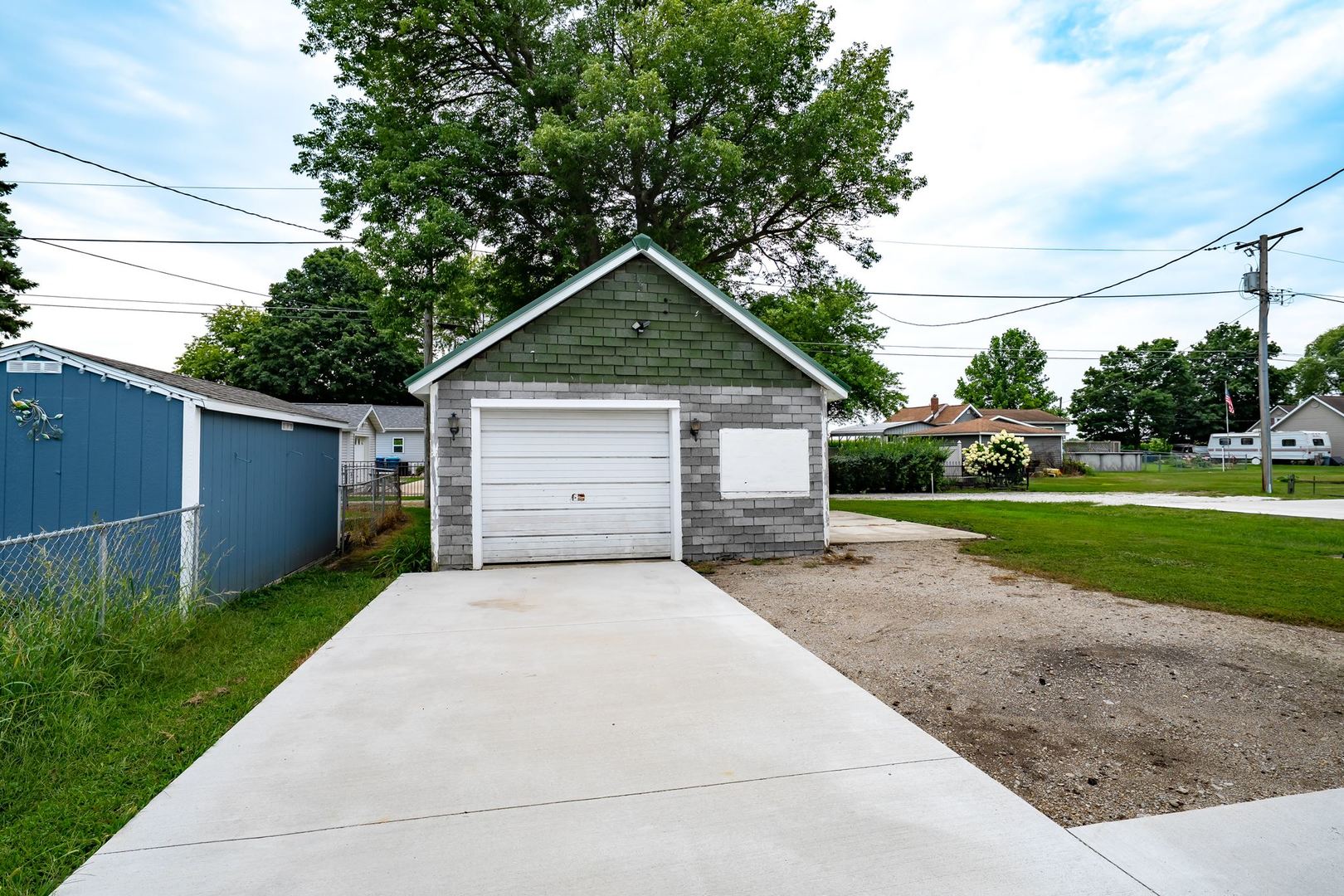 118 E Diller Street Property Photo 21
