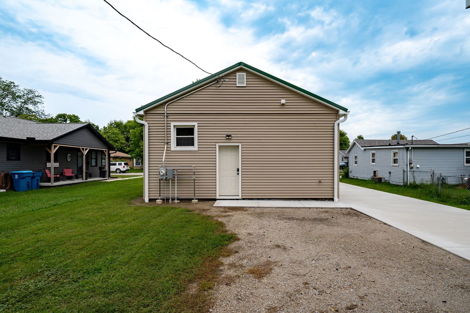 118 E Diller Street Property Photo 23