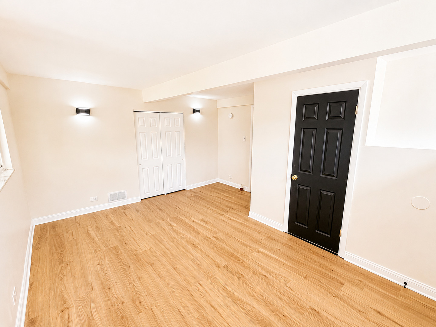14844 Cottage Grove Avenue Property Photo 17