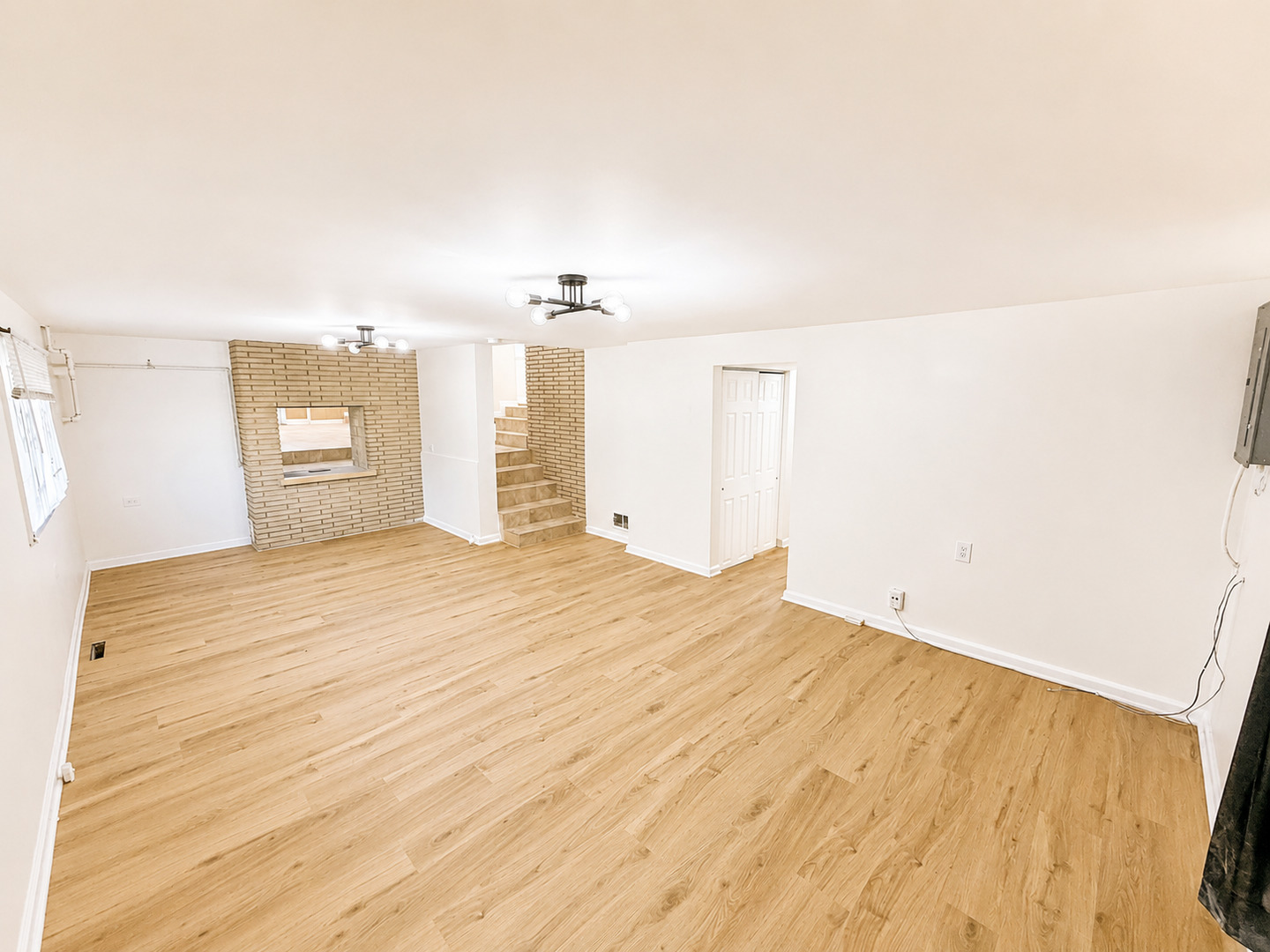 14844 Cottage Grove Avenue Property Photo 31