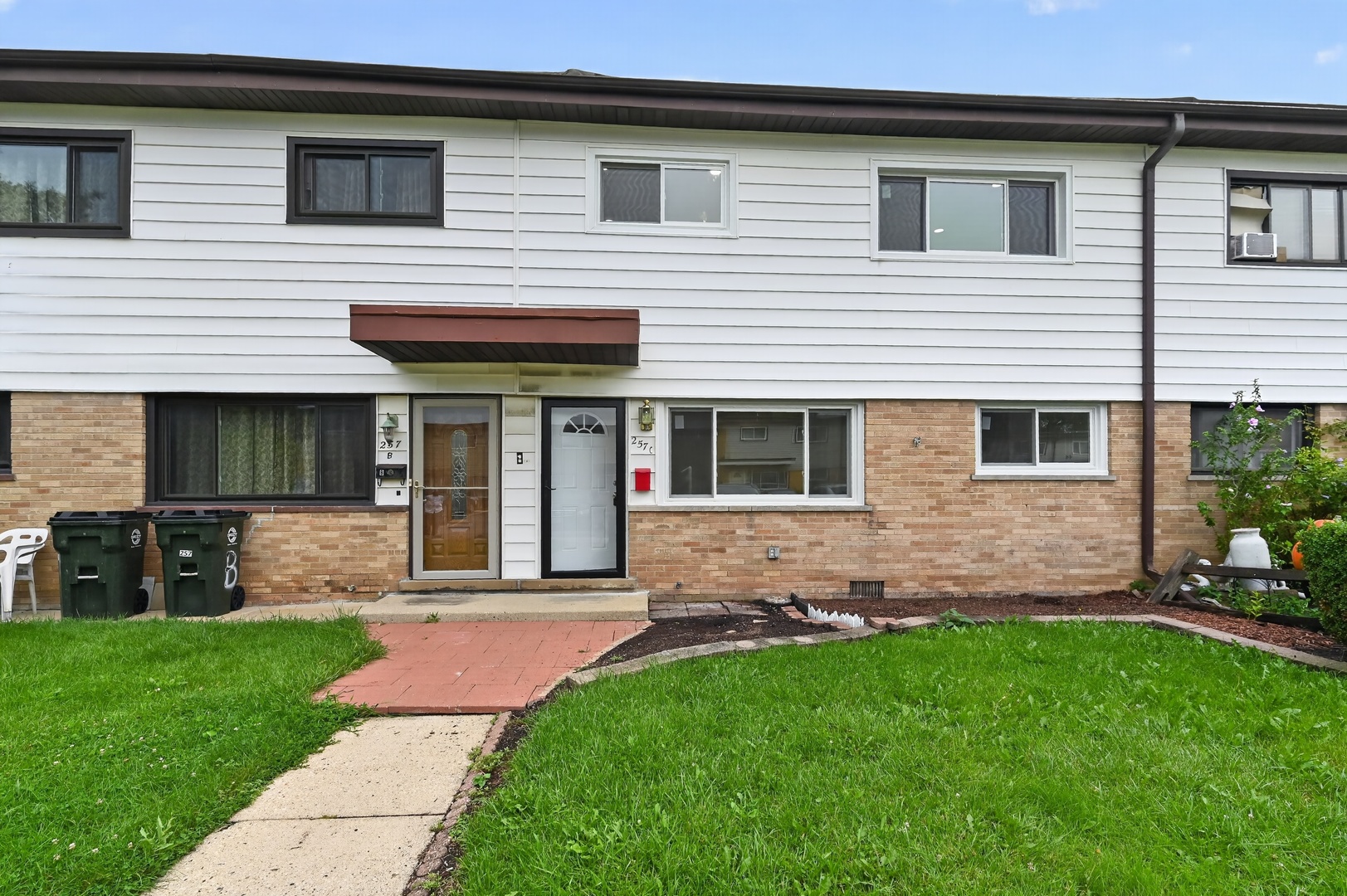 257 Dover Drive C Property Photo 1