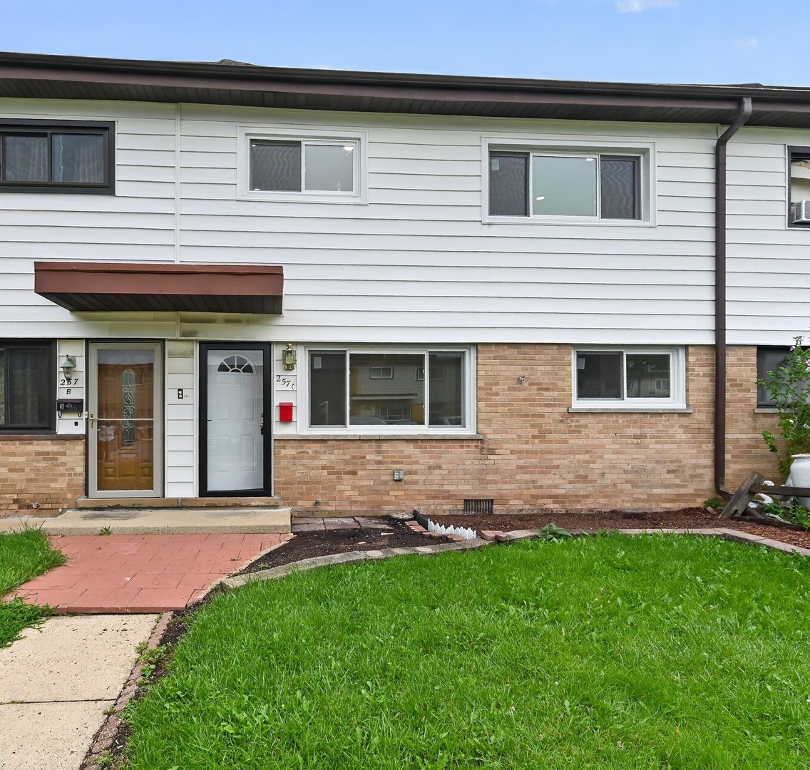 257 Dover Drive C Property Photo 1
