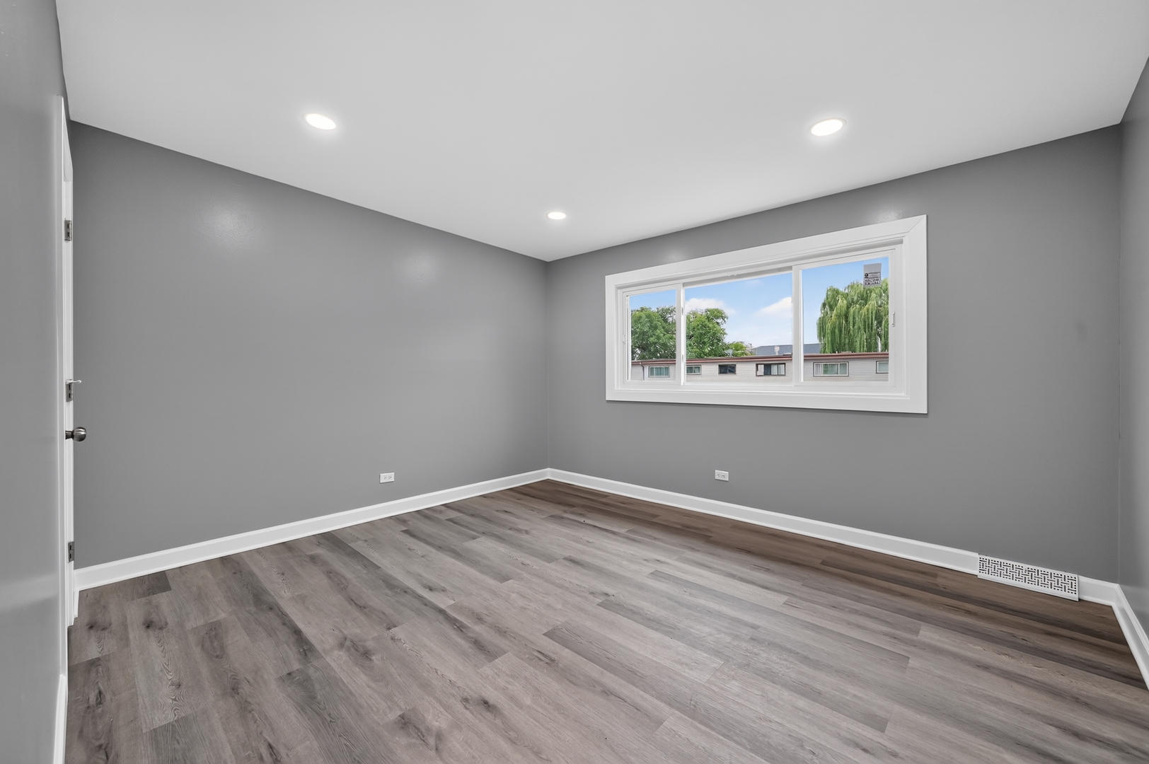 257 Dover Drive C Property Photo 6