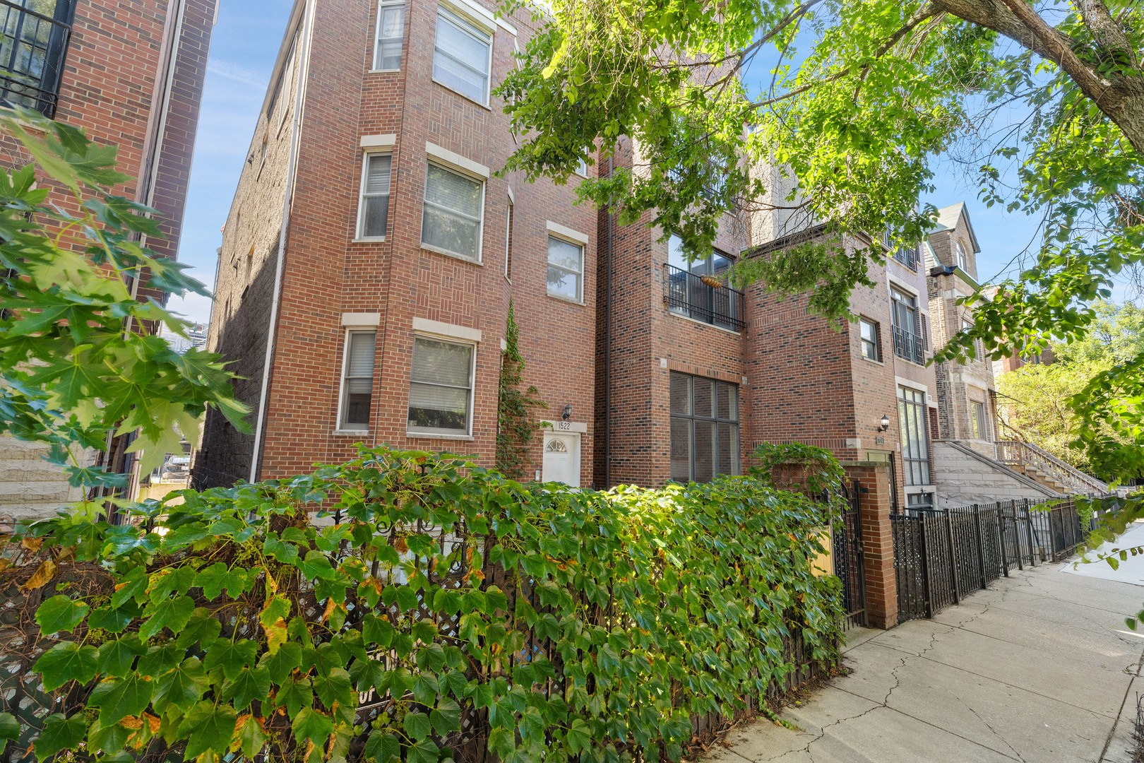 1522 N Bosworth Avenue 2 Property Photo 1