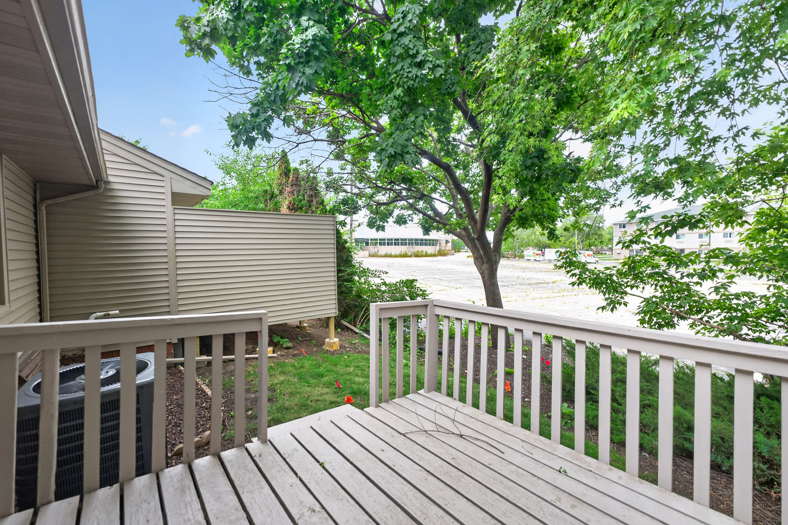 641 Amphitheater Drive 14 Property Photo 26