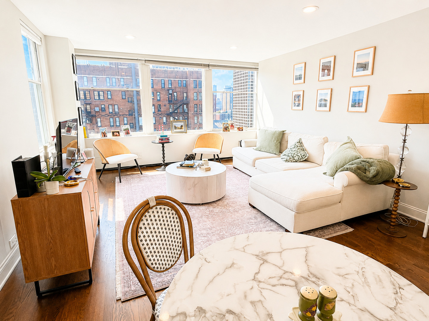 30 E Elm Street 21c Property Photo 6