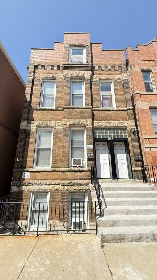 3154 S May Street Property Photo 1