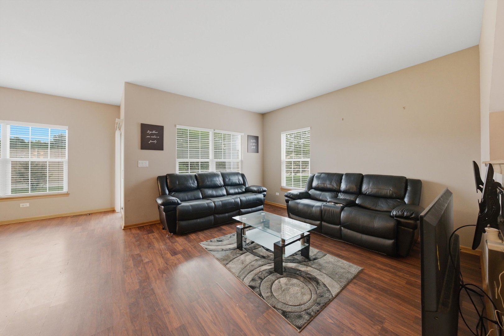 16737 Hazelwood Drive Property Photo 7