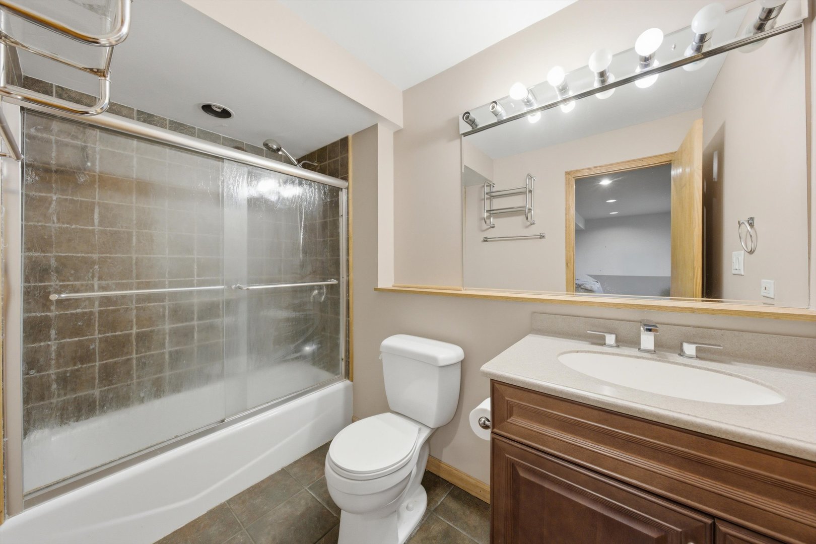 16737 Hazelwood Drive Property Photo 10