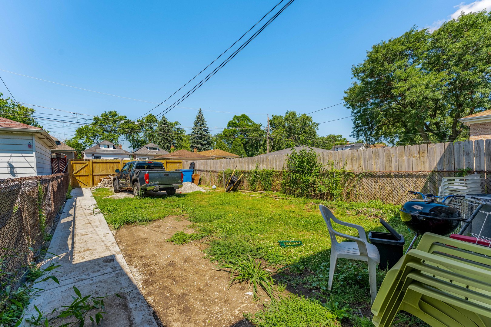 7008 S Oakley Avenue Property Photo 23