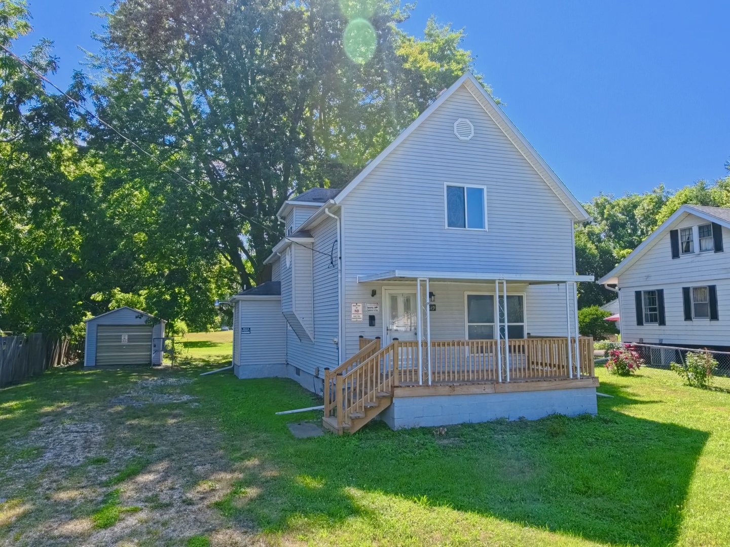 649 Indiana Avenue Property Photo 1