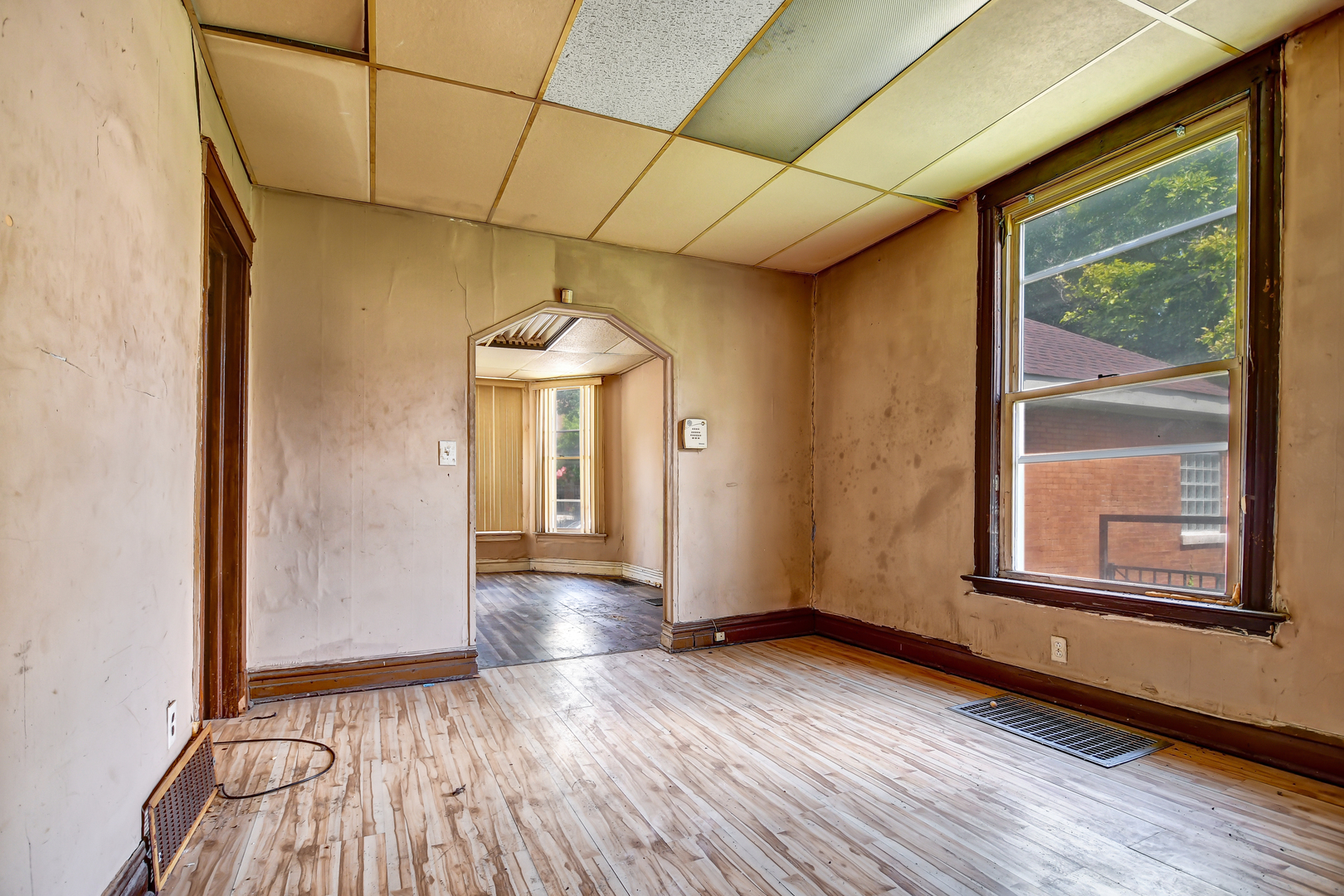 3413 W Carroll Avenue Property Photo 3
