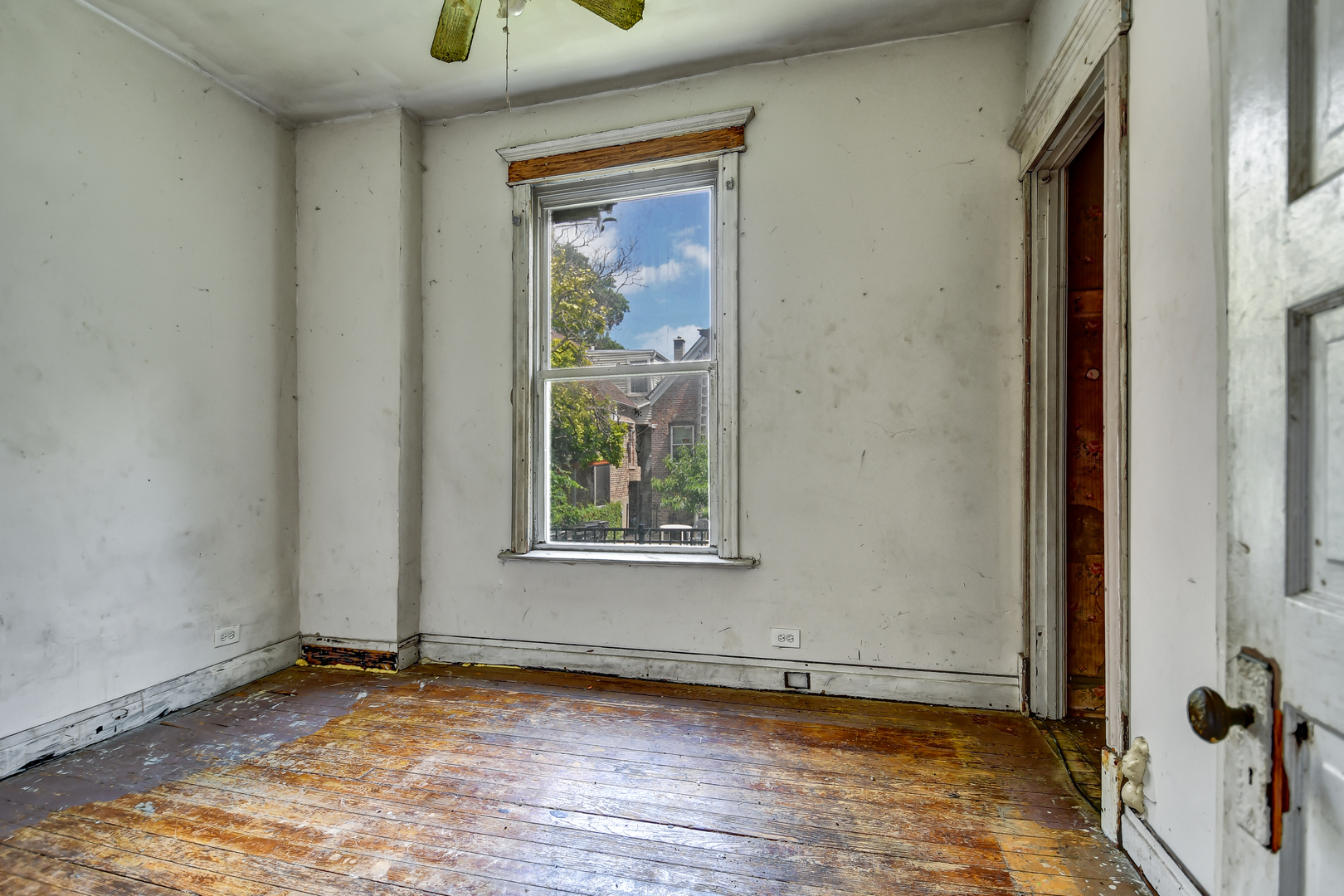 3413 W Carroll Avenue Property Photo 5